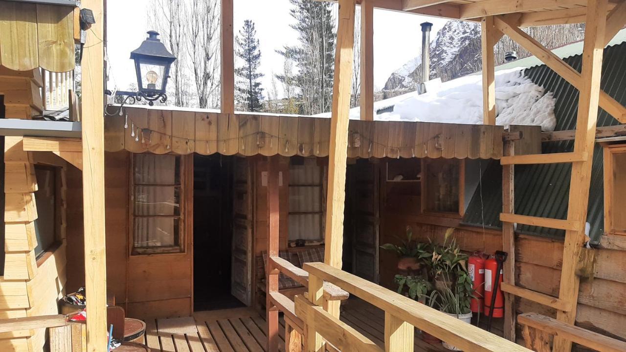 Hostal Crisol Refugio Lo Valdes 外观 照片